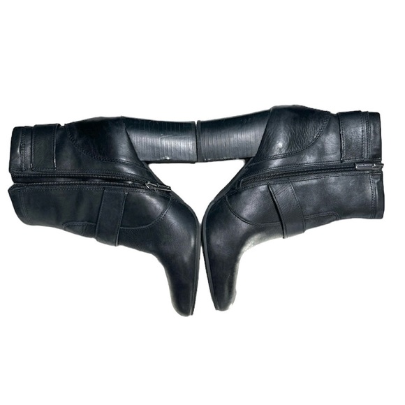 Vince Camuto Simlee Women’s Black Leather  Buckle Ankle Boots Moto Goth Sz 7.5 - Picture 5 of 10